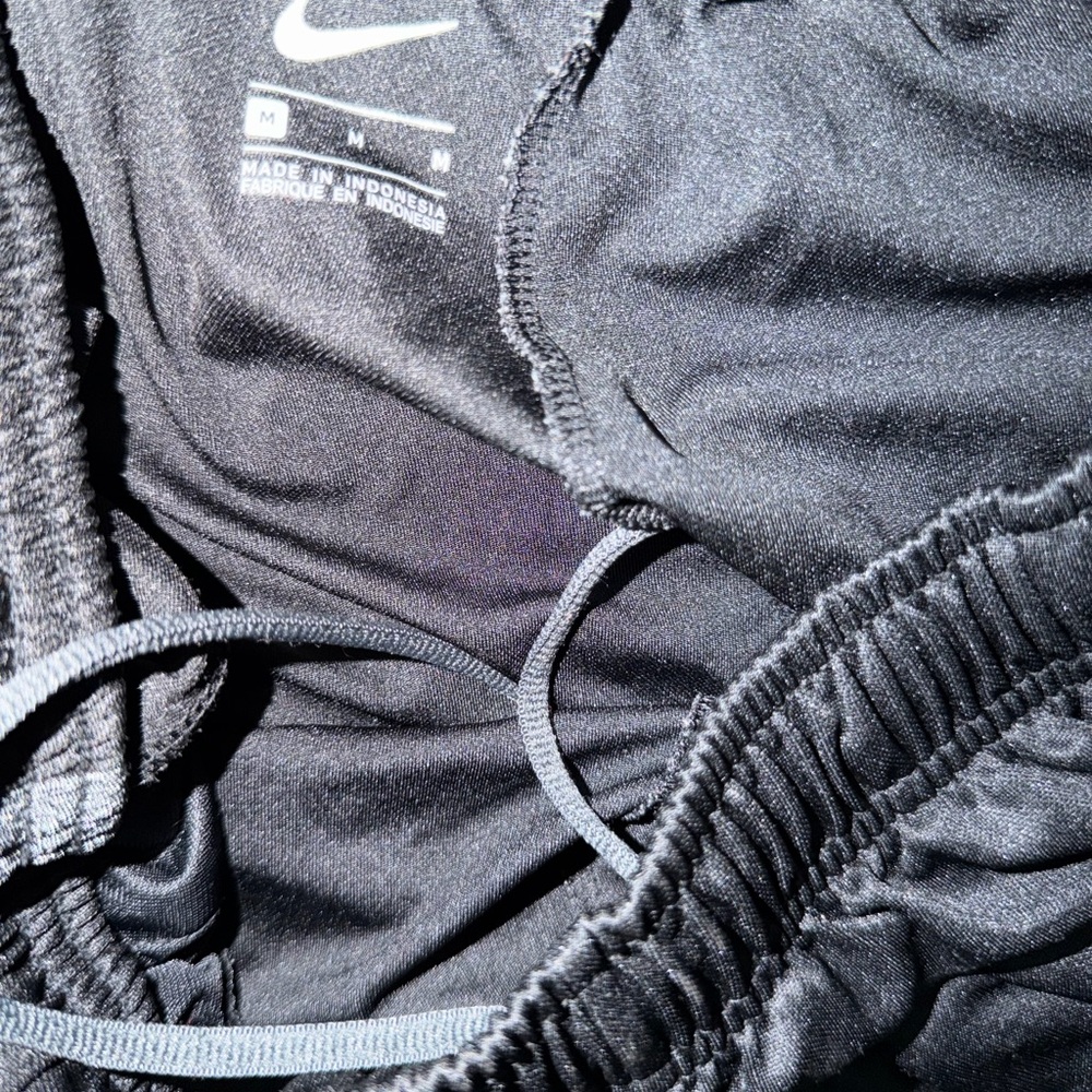 Nike Epic Training Pant Unisex Size Medium Black 836120-020 Running Jogging - Picture 3 of 5